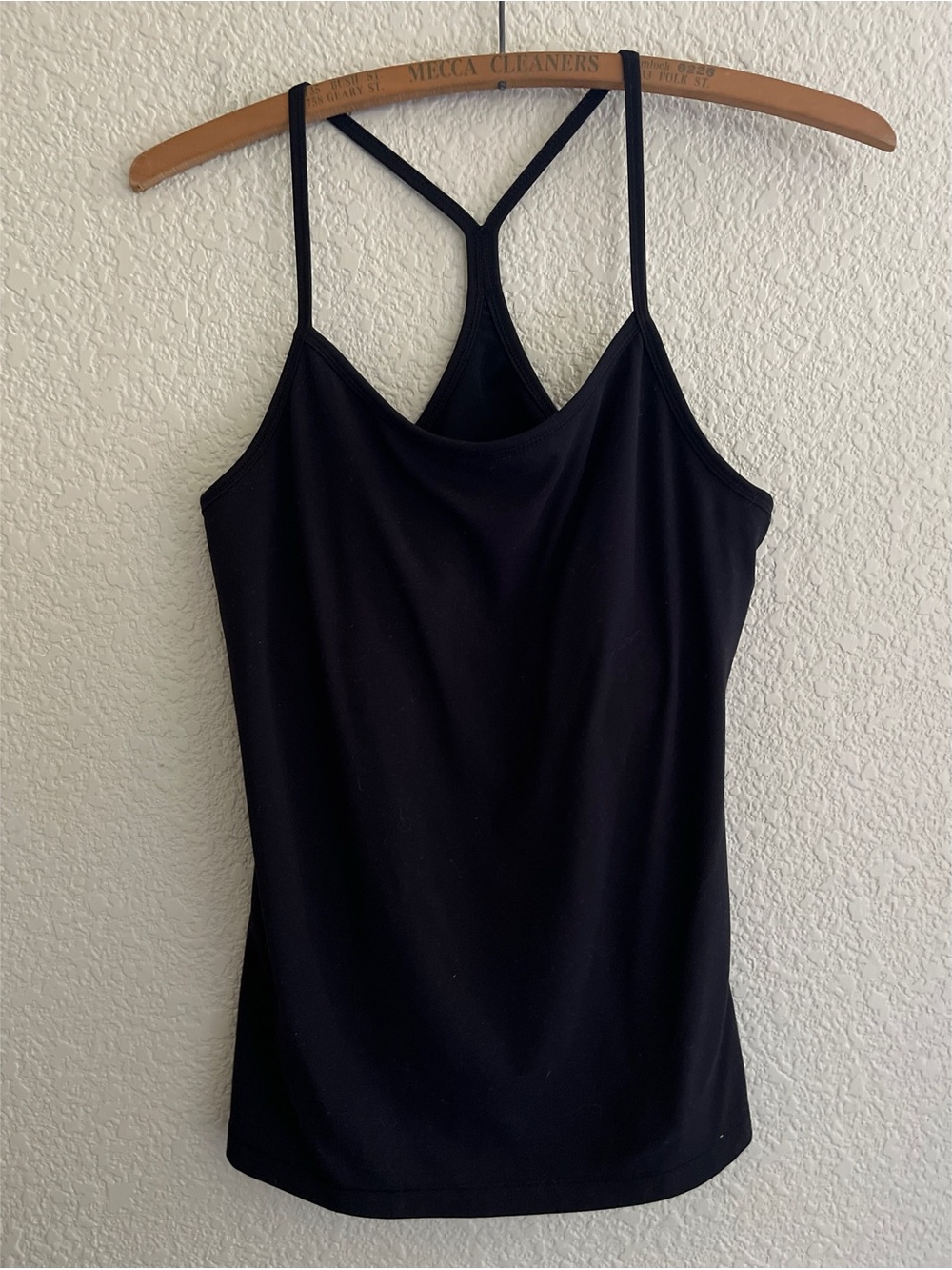 Yogalicious Black Tank Top Women’s Size Small